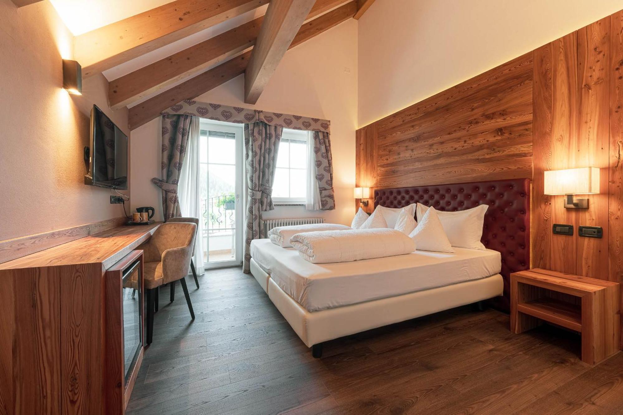 Hotel Sas Morin Pozza di Fassa Exterior foto